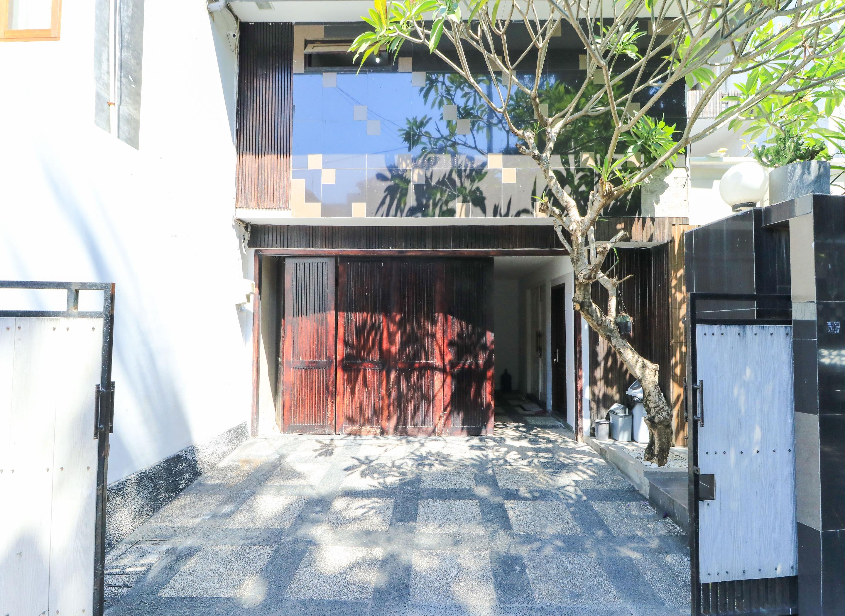 Kubu Kalih Residence Denpasar Extérieur photo